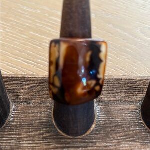 Elegant Brown Tortoiseshell Ring